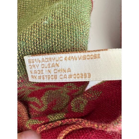 Collection 18 Red green leaf scarf fringe tassel Autumn - Picture 4 of 5